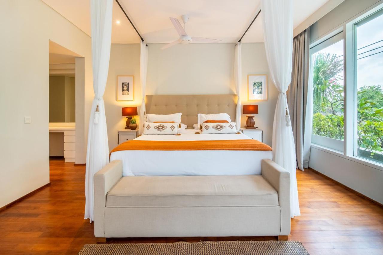 Villa Sunsara 4 - Enchanting 4Br Villa In A Great Location Canggu  Bagian luar foto