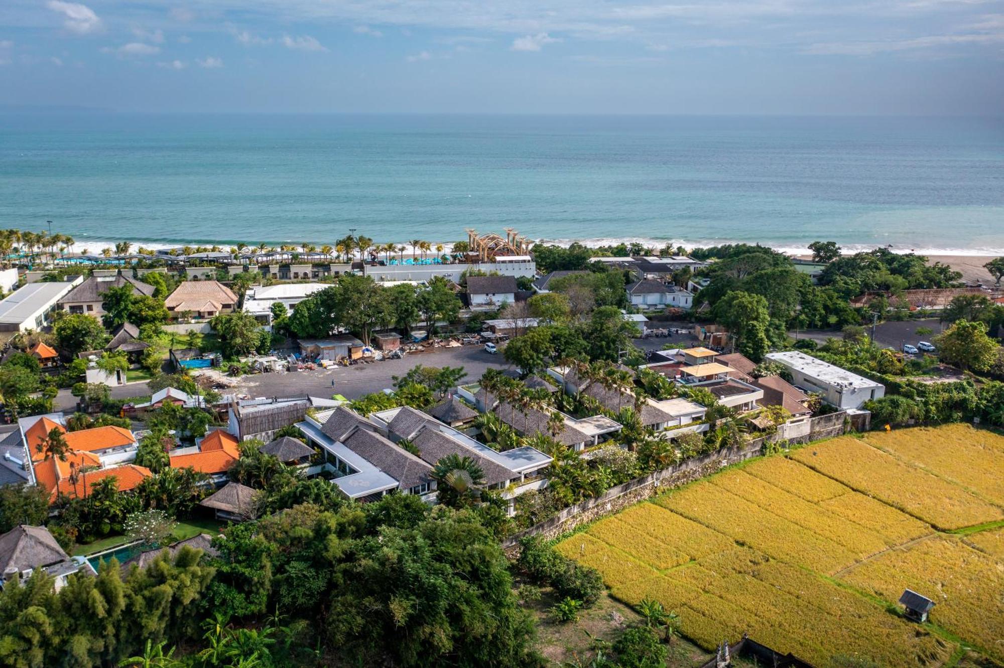 Villa Sunsara 4 - Enchanting 4Br Villa In A Great Location Canggu  Bagian luar foto